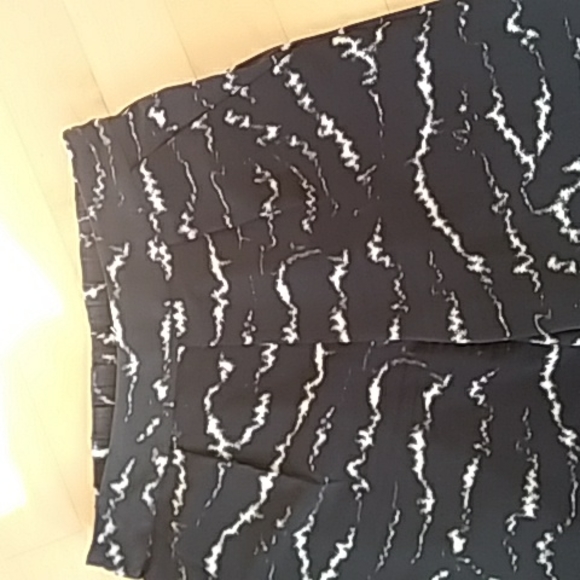 H Halston printed flowy pants - Picture 3 of 8